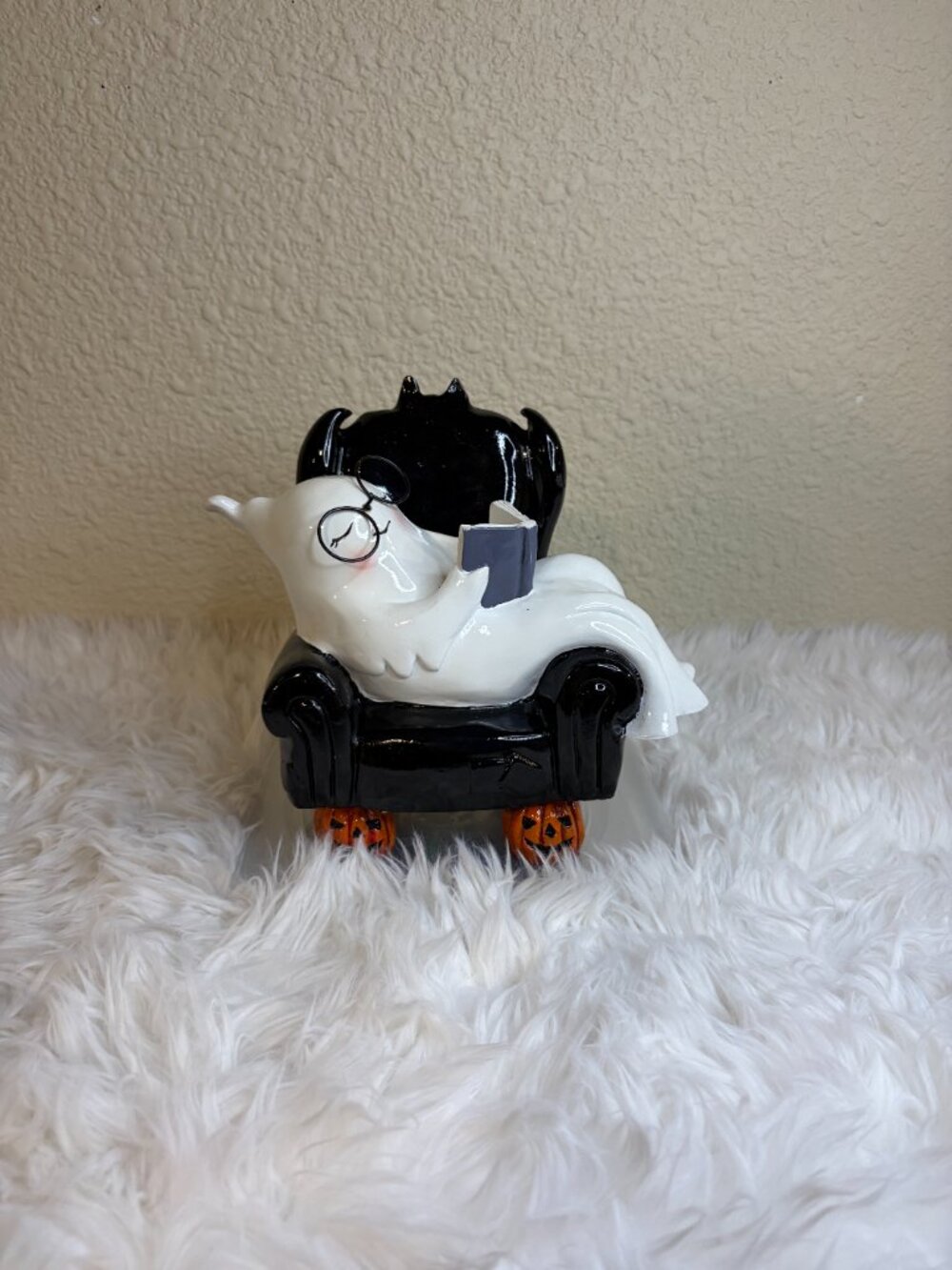 Halloween Ghost Reading Book Black Chair Pumpkin Figurine Decor NWT - Picture 2 of 8